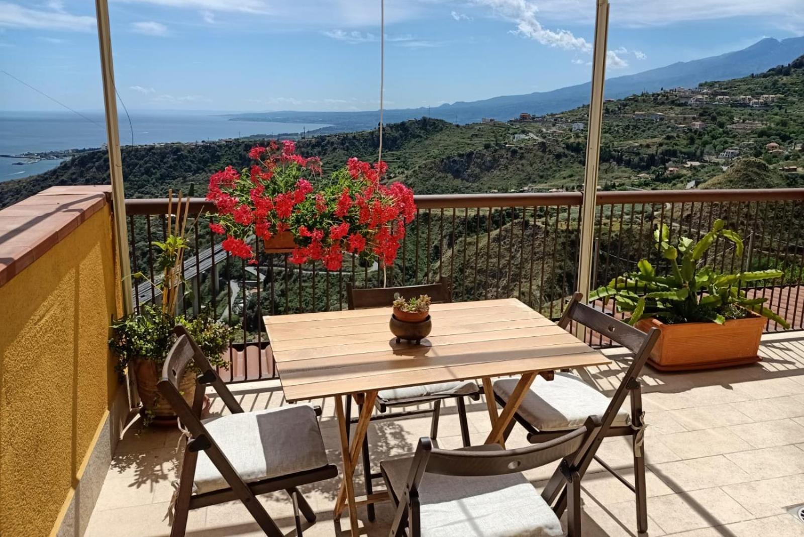 Tao Enjoy Suite Taormina Exterior photo